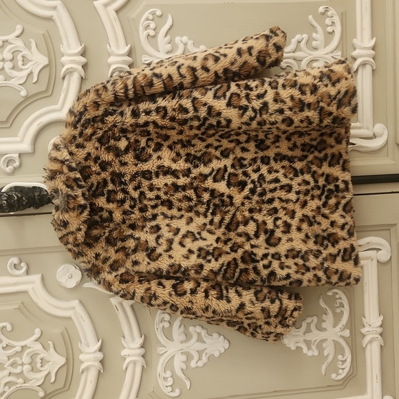 David Jones Girls Leopard Faux Fur Coat Size 3 - Picture 2 of 4